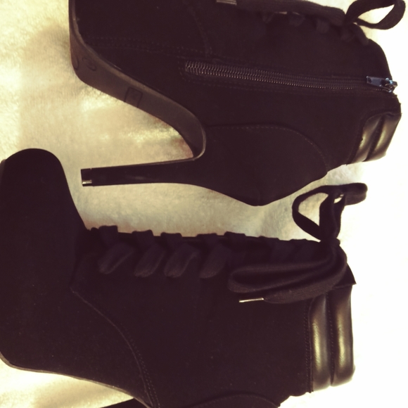 Women's high-heel ankle boots - Picture 1 of 10